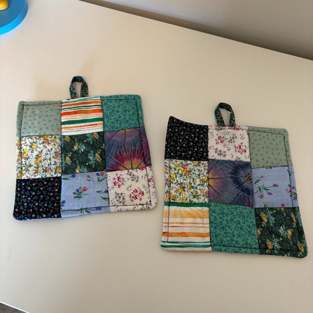 Quilted Pot Holders Handmade Matching x2 Colourful